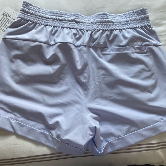 Lululemon spring breakaway MR shorts 3 “ - Picture 3 of 3